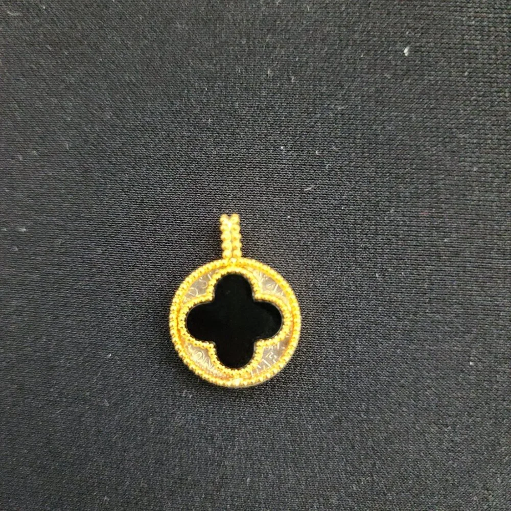 Gold pendant - Picture 4 of 9